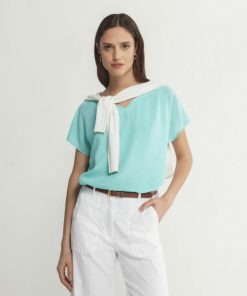 Taralawrence.shop427c274e6b 1