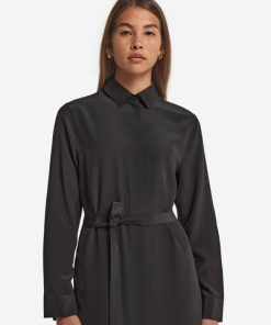 Taralawrence.shop44e91c27ba 4