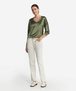 Taralawrence.shop4636ddbafc 1