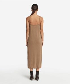 Taralawrence.shop4704eb8223 3