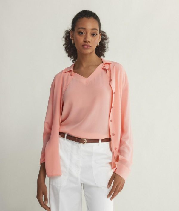 Taralawrence.shop48810a7a36 1