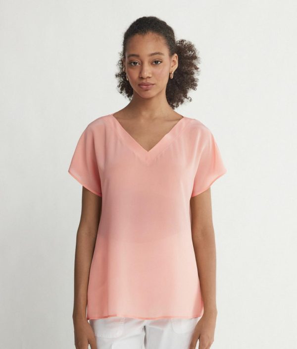 Taralawrence.shop48810a7a36 2