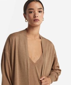 Taralawrence.shop4acc2b0f7c 4