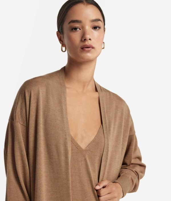 Taralawrence.shop4acc2b0f7c 4