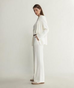 Taralawrence.shop4d98e58036 1