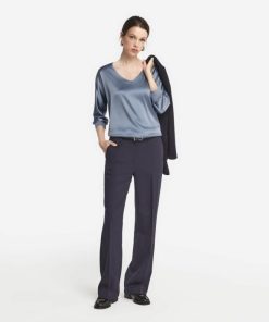 Taralawrence.shop4fc92e1b56 1