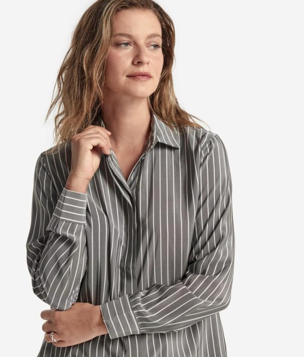 Taralawrence.shop5012e899ce 4