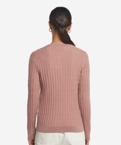 Taralawrence.shop527a2608f2 3