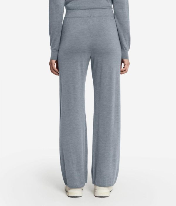 Taralawrence.shop56f7425e44 3