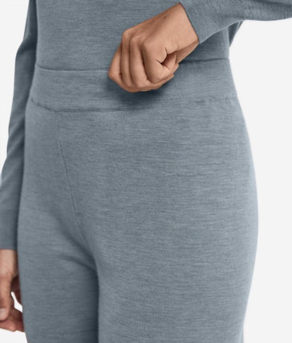 Taralawrence.shop56f7425e44 4