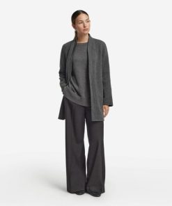 Taralawrence.shop59fe210733 1