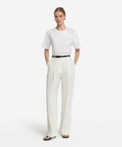 Taralawrence.shop5a5ba780d9 1