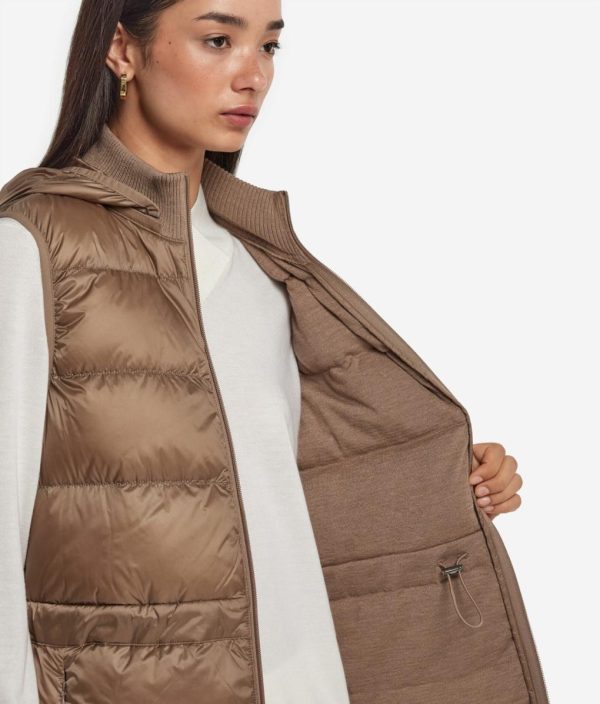 Taralawrence.shop5bd0a4a693 4