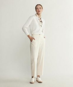 Taralawrence.shop5d6e2abae8 1