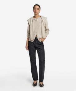 Taralawrence.shop608eeb5990 1