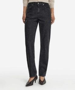 Taralawrence.shop608eeb5990 2