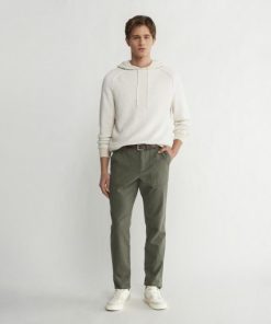 Taralawrence.shop62e8025437 1