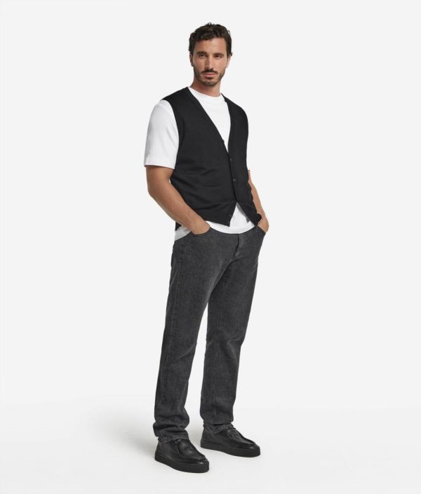 Taralawrence.shop634f9ba8a7 1