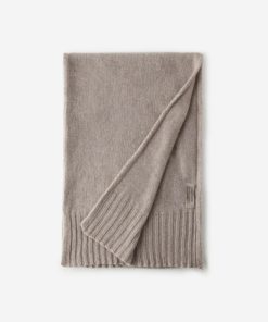 Taralawrence.shop63c532c504 4