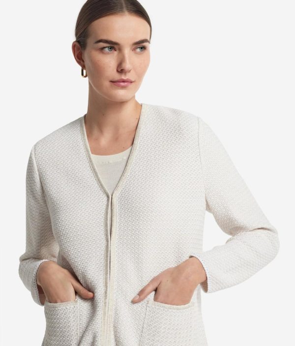 Taralawrence.shop66aec90e27 4