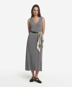 Taralawrence.shop67ac3614ee 1