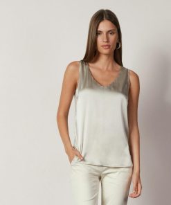 Taralawrence.shop67d9d1f551 1