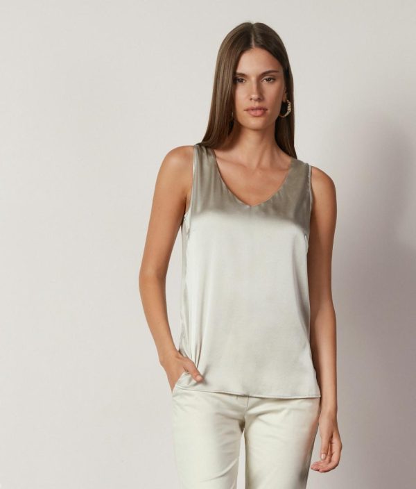 Taralawrence.shop67d9d1f551 1