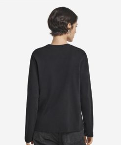 Taralawrence.shop687e5b6831 3