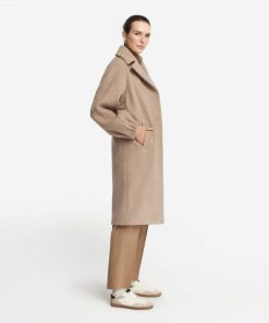 Taralawrence.shop695f244e22 1