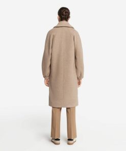 Taralawrence.shop695f244e22 3