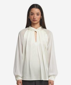 Taralawrence.shop6ae6203a5f 2