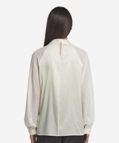 Taralawrence.shop6ae6203a5f 3