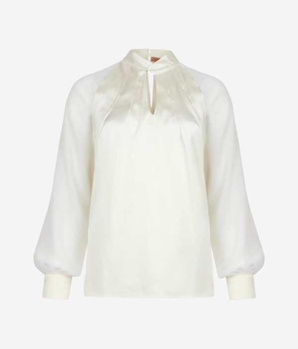 Taralawrence.shop6ae6203a5f 5