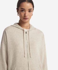 Taralawrence.shop6ceb5c5be3 4