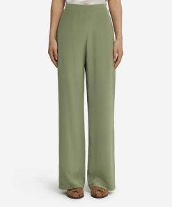 Taralawrence.shop70abe6d3b5 2