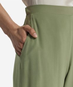 Taralawrence.shop70abe6d3b5 4