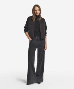 Taralawrence.shop711e0a6864 1