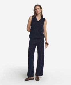 Taralawrence.shop740c18dfa0 1