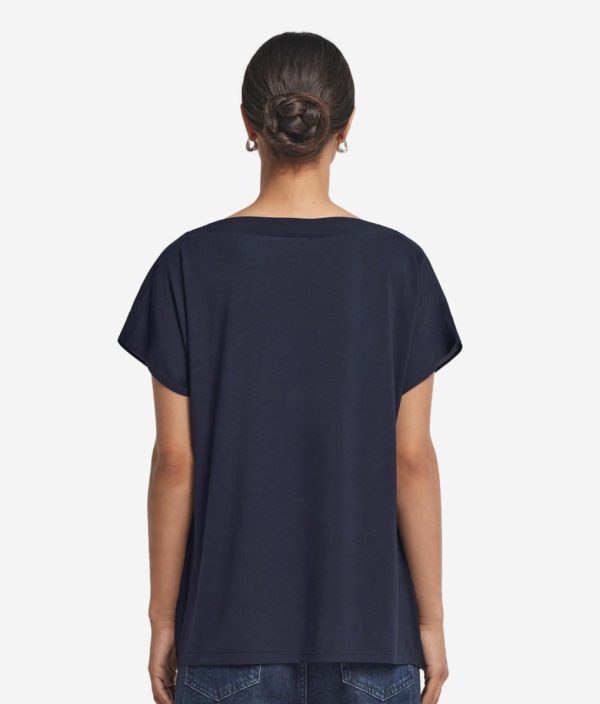 Taralawrence.shop77fbb16779 3