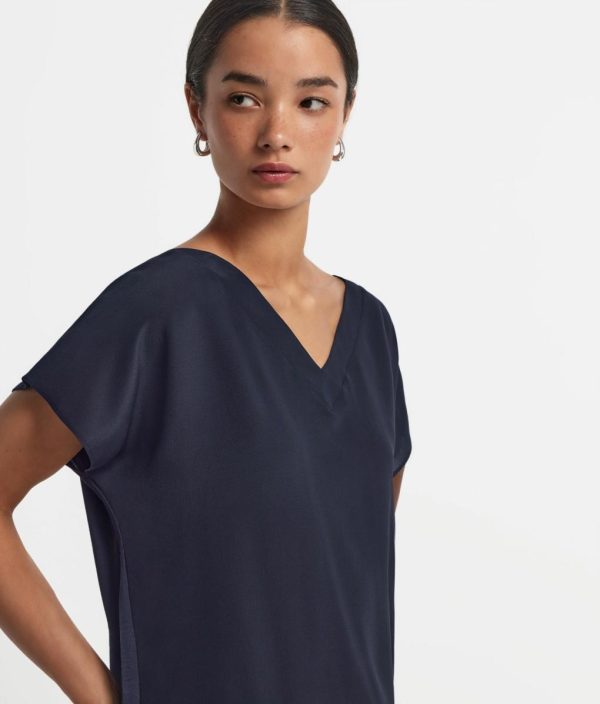 Taralawrence.shop77fbb16779 4