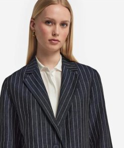 Taralawrence.shop7992e9536c 4