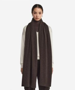 Taralawrence.shop7ab2334eab 2