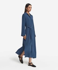 Taralawrence.shop7ae48d39a7 1