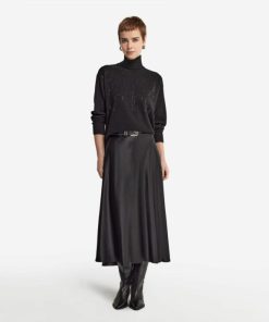 Taralawrence.shop7de4af1d2a 1