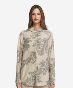 Taralawrence.shop81121228c7 2