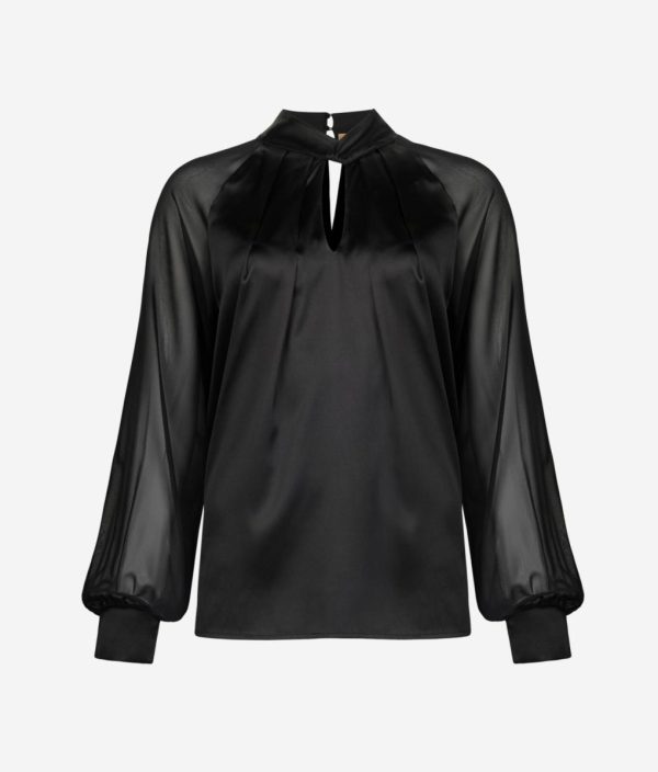 Taralawrence.shop820306c5a7 5