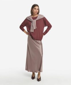 Taralawrence.shop83284c387e 1