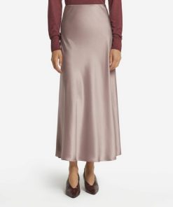 Taralawrence.shop83284c387e 2