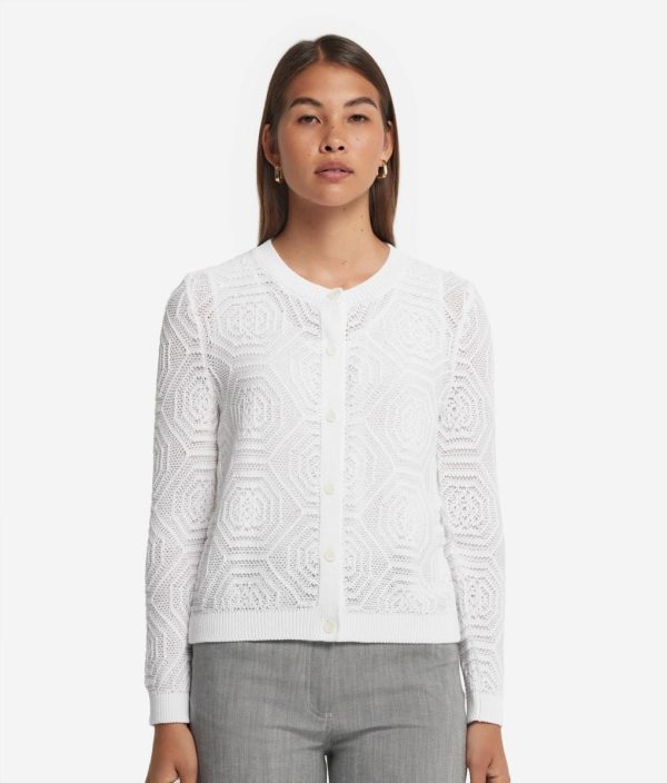 Taralawrence.shop85a68cf0bd 2