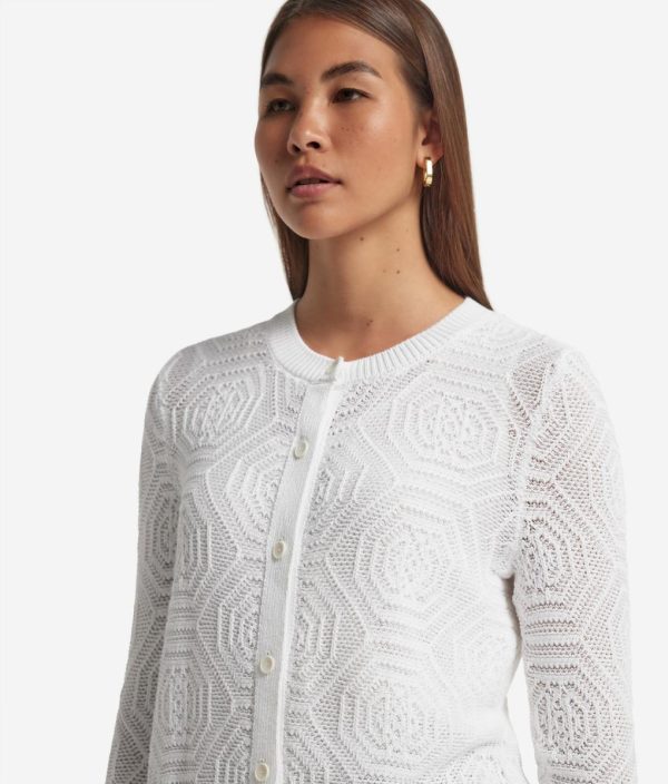 Taralawrence.shop85a68cf0bd 4